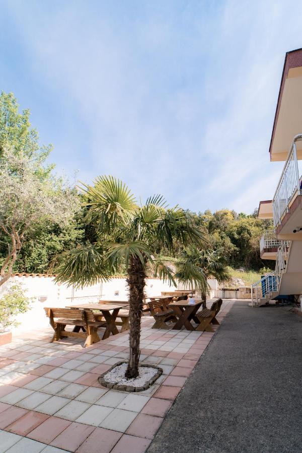 Villa Katharina Utjeha Luaran gambar